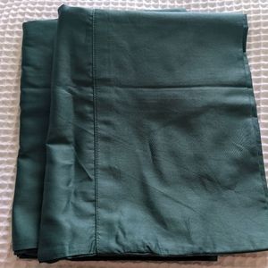 Boll & Branch NWOT STANDARD pillowcases (2) spruce